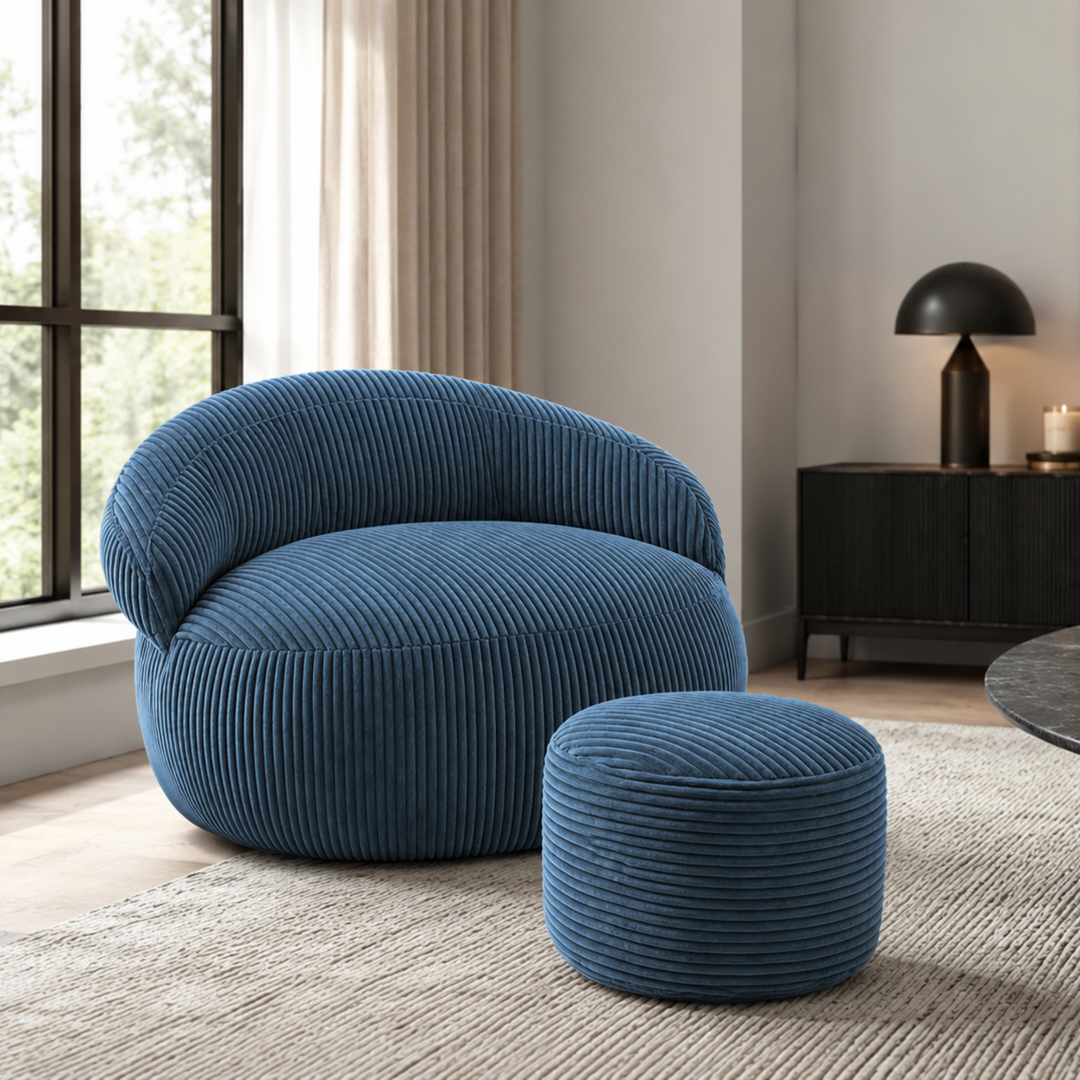 Pouf XXL velours côtelé rond avec repose-pieds assorti, dans un salon.