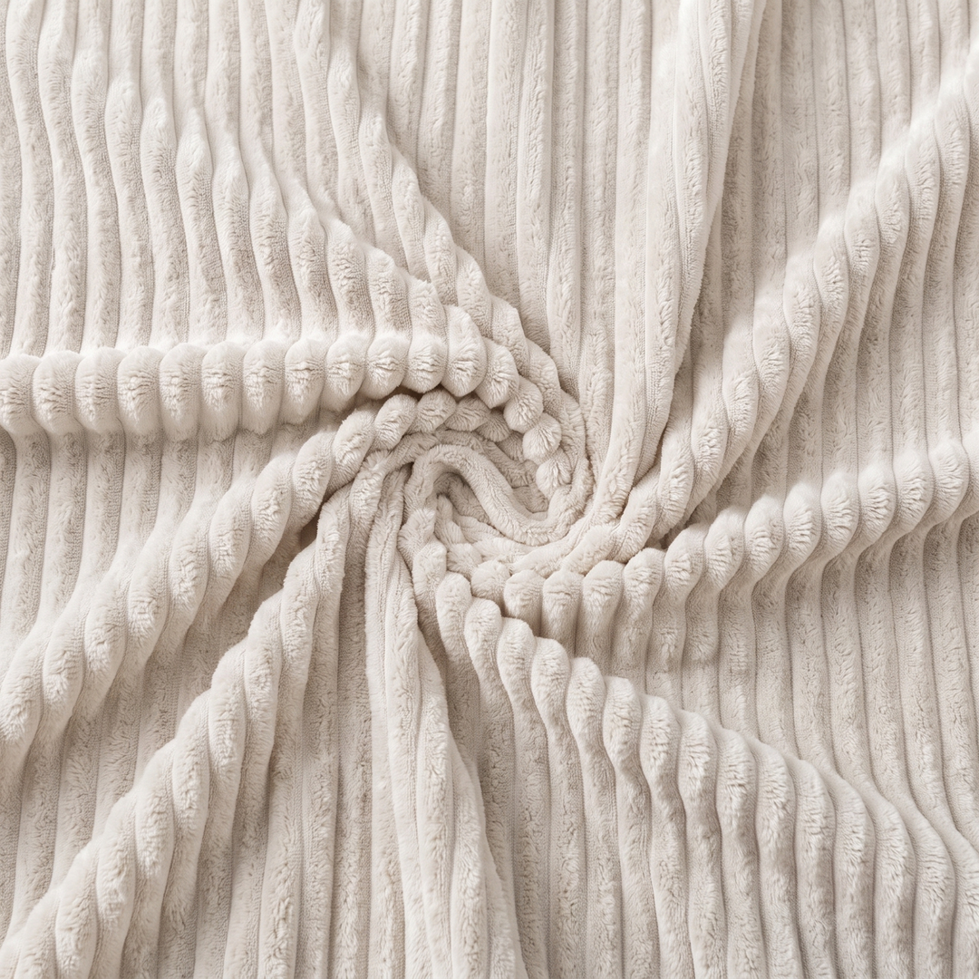 Velours côtelé blanc cassé, gros plan des reliefs du tissu